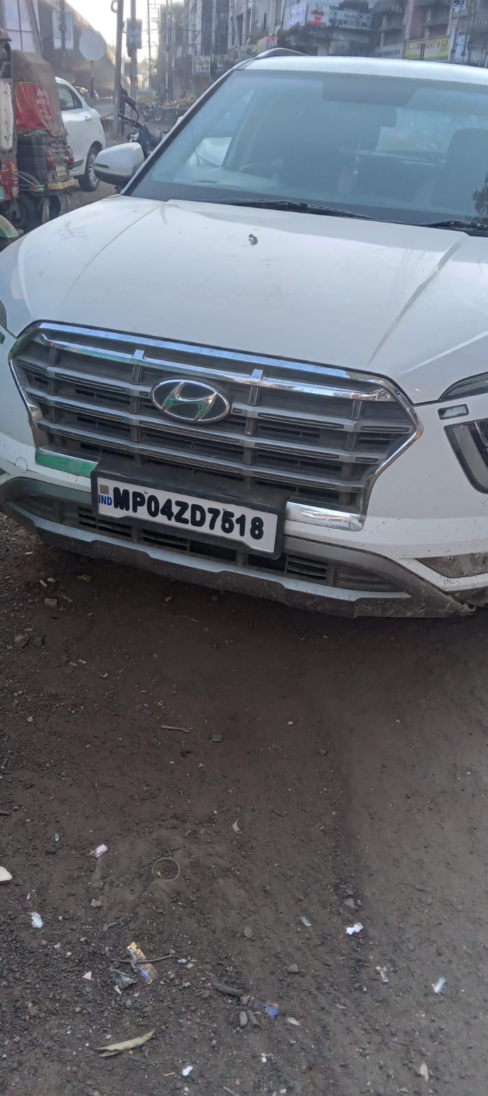 photo car व बरामद समान