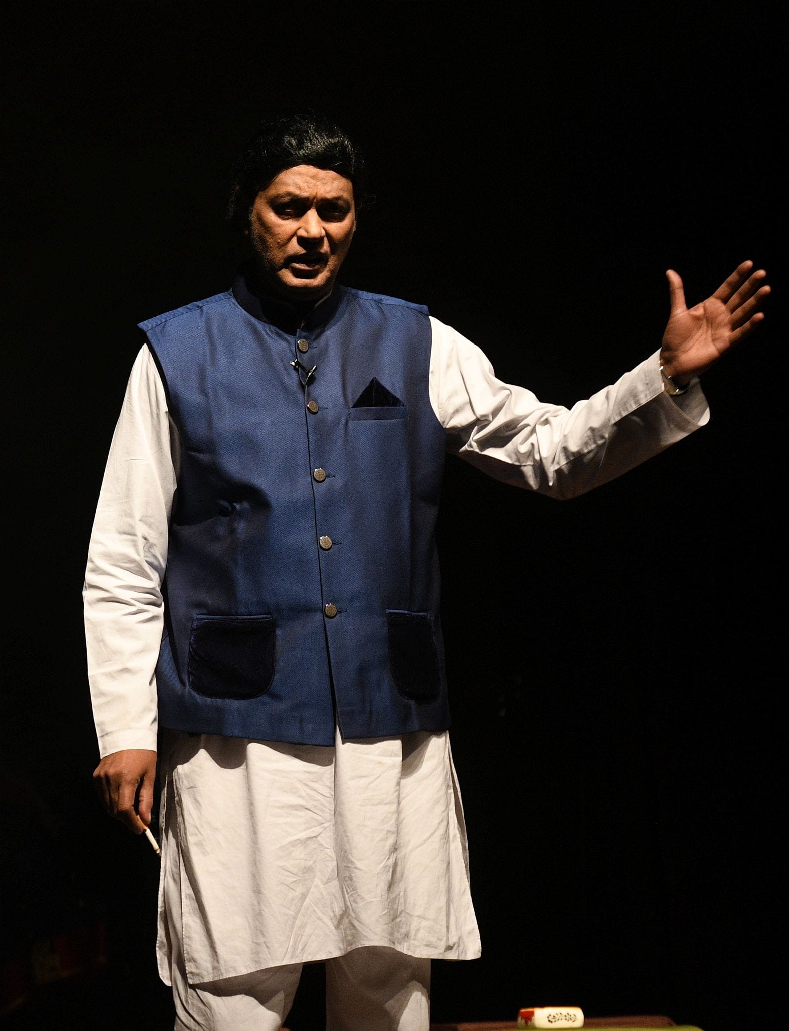 साहिर लुधियानवी के जीवन और उनकी प्रेम कहानी को बिल्कुल अलग अंदाज में शुक्रवार शाम संगीत नाटक अक साहिर लुधियानवी के जीवन और उनकी प्रेम कहानी को बिल्कुल अलग अंदाज में शुक्रवार शाम संगीत नाटक अक