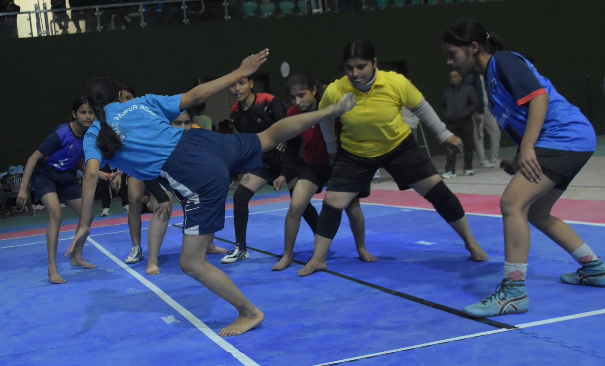 सांसद चैंपियंस ट्रॉफी के तहत परेड ग्राउंड स्थित बहुउद्देशीय हाल में आयोजित कबड्डी प्रतियोगिता म