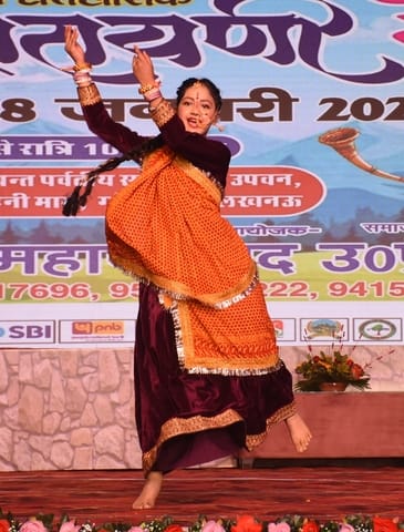 उत्तराखंड के कलाकारों ने जमाया रंग