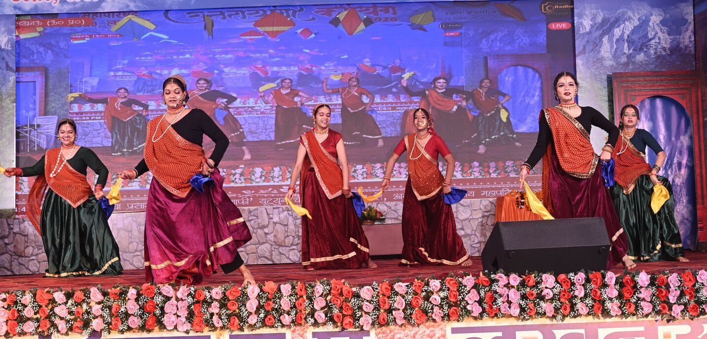 उत्तराखंड के कलाकारों ने जमाया रंग