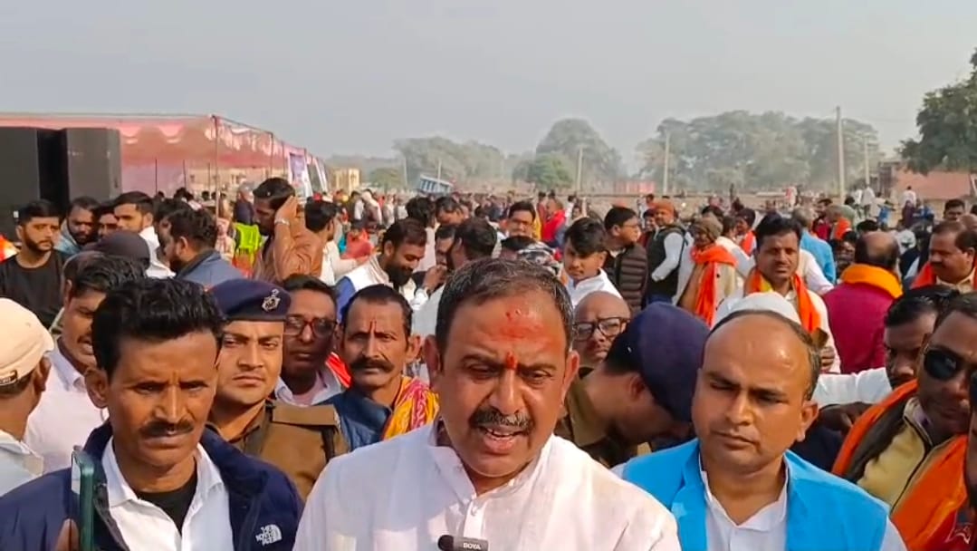 कार्यक्रम में विधायक आलोक सिंह