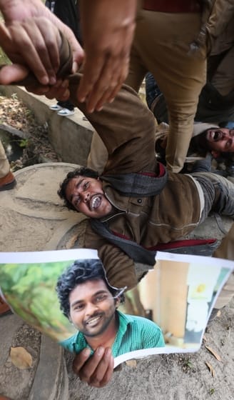 लखनऊ विवि में दो छात्र गुटों की भिड़ंत