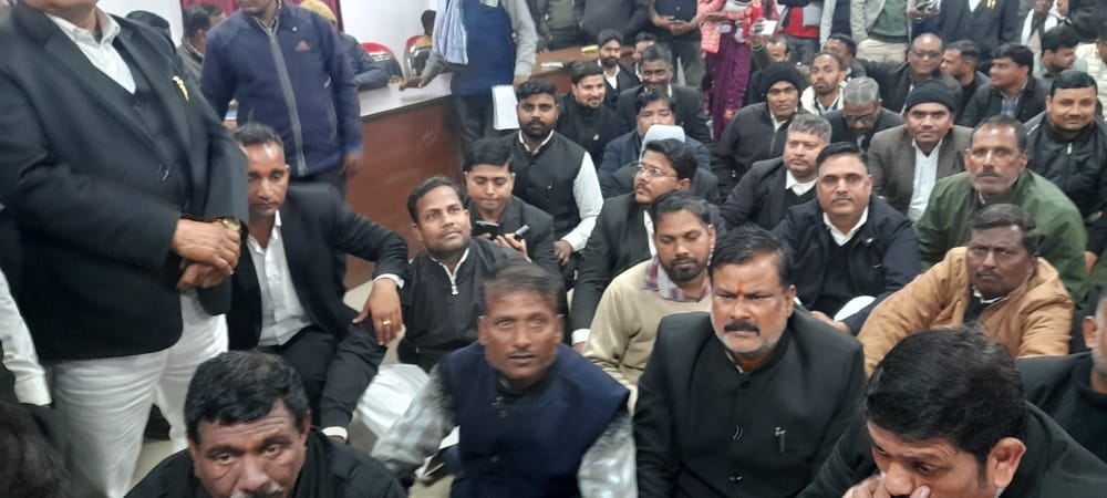 तहसीलों में लगे समाधान दिवस। तहसीलों में लगे समाधान दिवस।