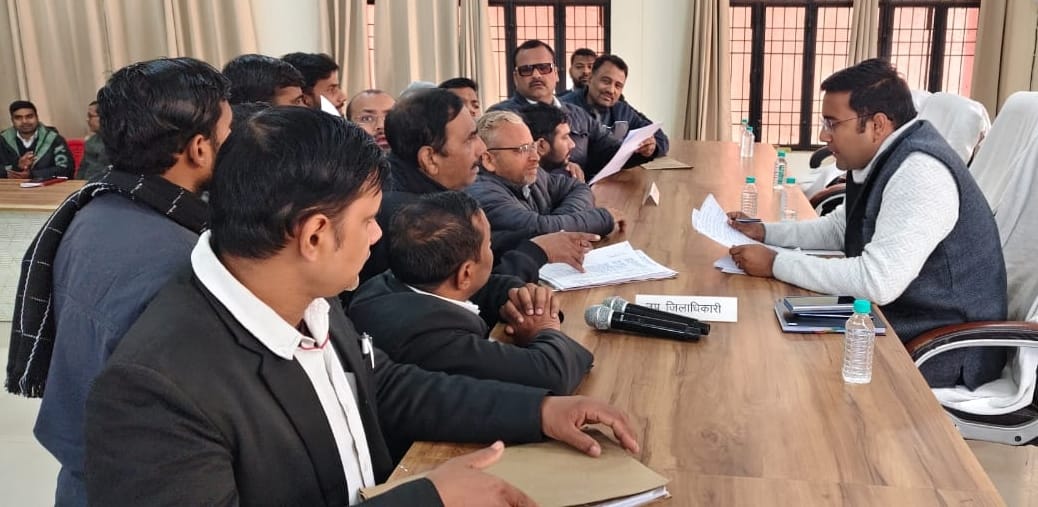 तहसीलों में लगे समाधान दिवस। तहसीलों में लगे समाधान दिवस।