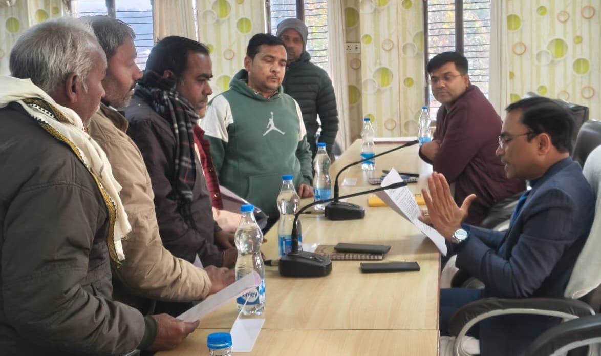 तहसीलों में लगे समाधान दिवस। तहसीलों में लगे समाधान दिवस।
