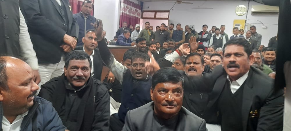 तहसीलों में लगे समाधान दिवस। तहसीलों में लगे समाधान दिवस।
