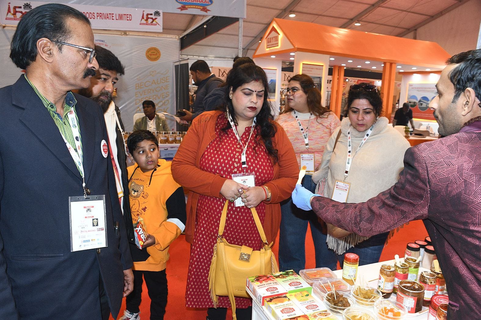 आईआईए के इंडिया फूड एक्सपो में अंतिम दिन रविवार को विशिष्ट अतिथि राज्य परिवर्तन आयोग के सीईओ मन
