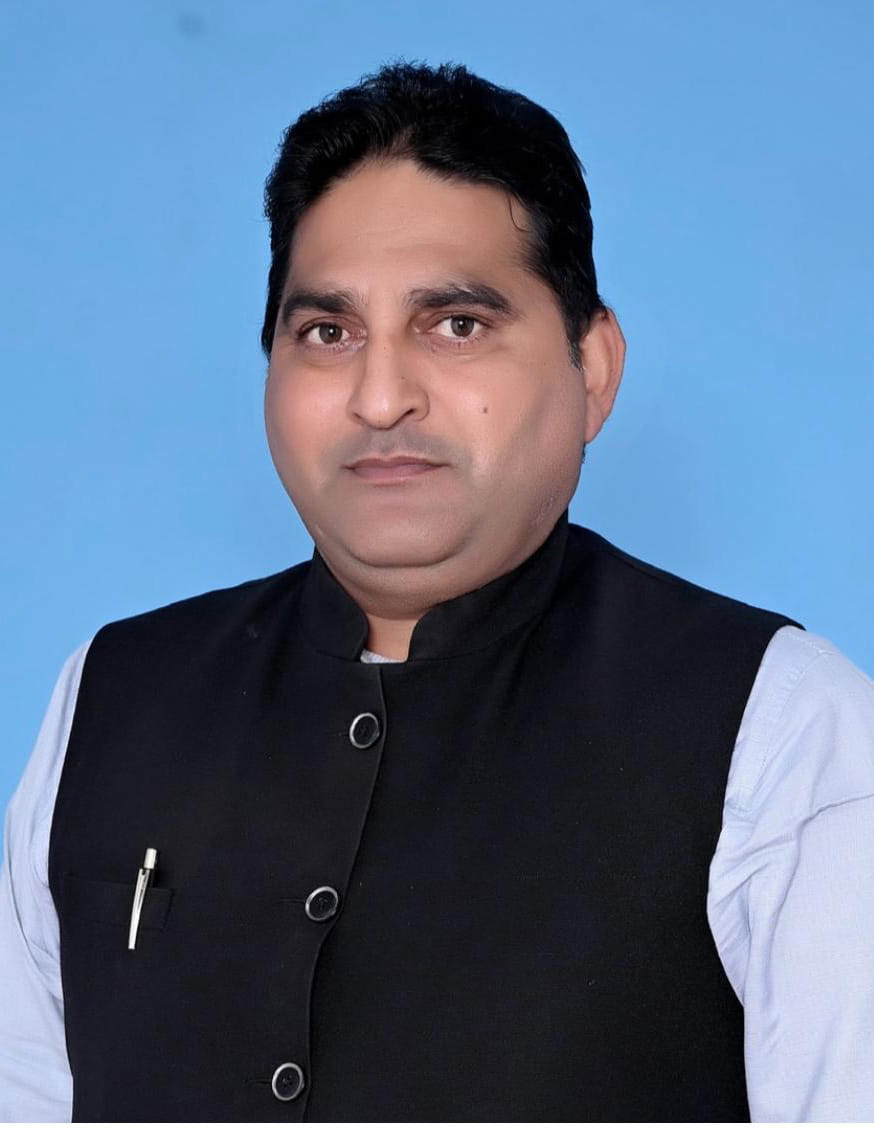 बाबैन। नवनियुक्त जिला उपाध्यक्ष गुरदेव सूरा।