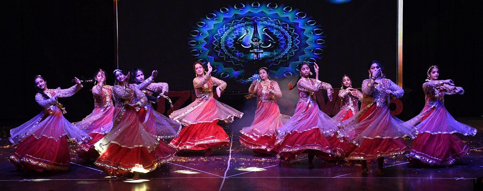 बच्चों ने सांस्कृतिक प्रस्तुतियों से मोहा मन बच्चों ने सांस्कृतिक प्रस्तुतियों से मोहा मन