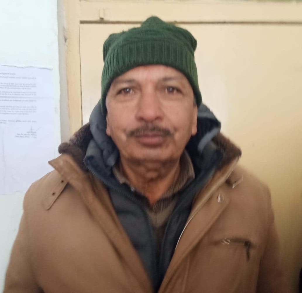 बागवान ओम प्रकाश शर्मा ठियोग मतयाना। संवाद