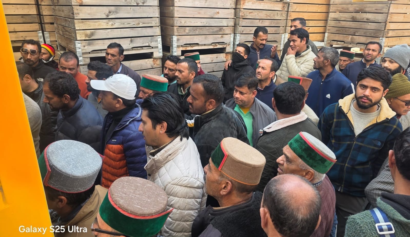 बागवान ओम प्रकाश शर्मा ठियोग मतयाना। संवाद