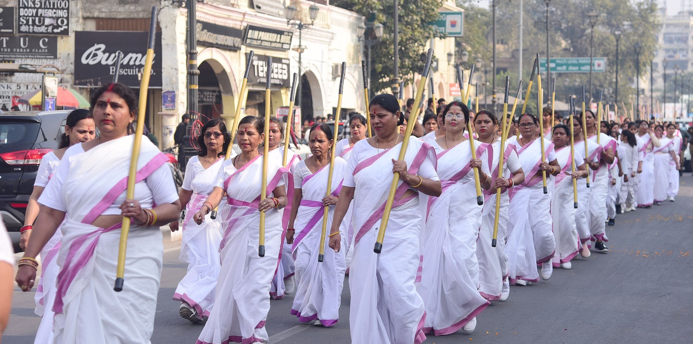 महिला जागृति को बढ़ावा देने के लिए हुआ पथ संचलन