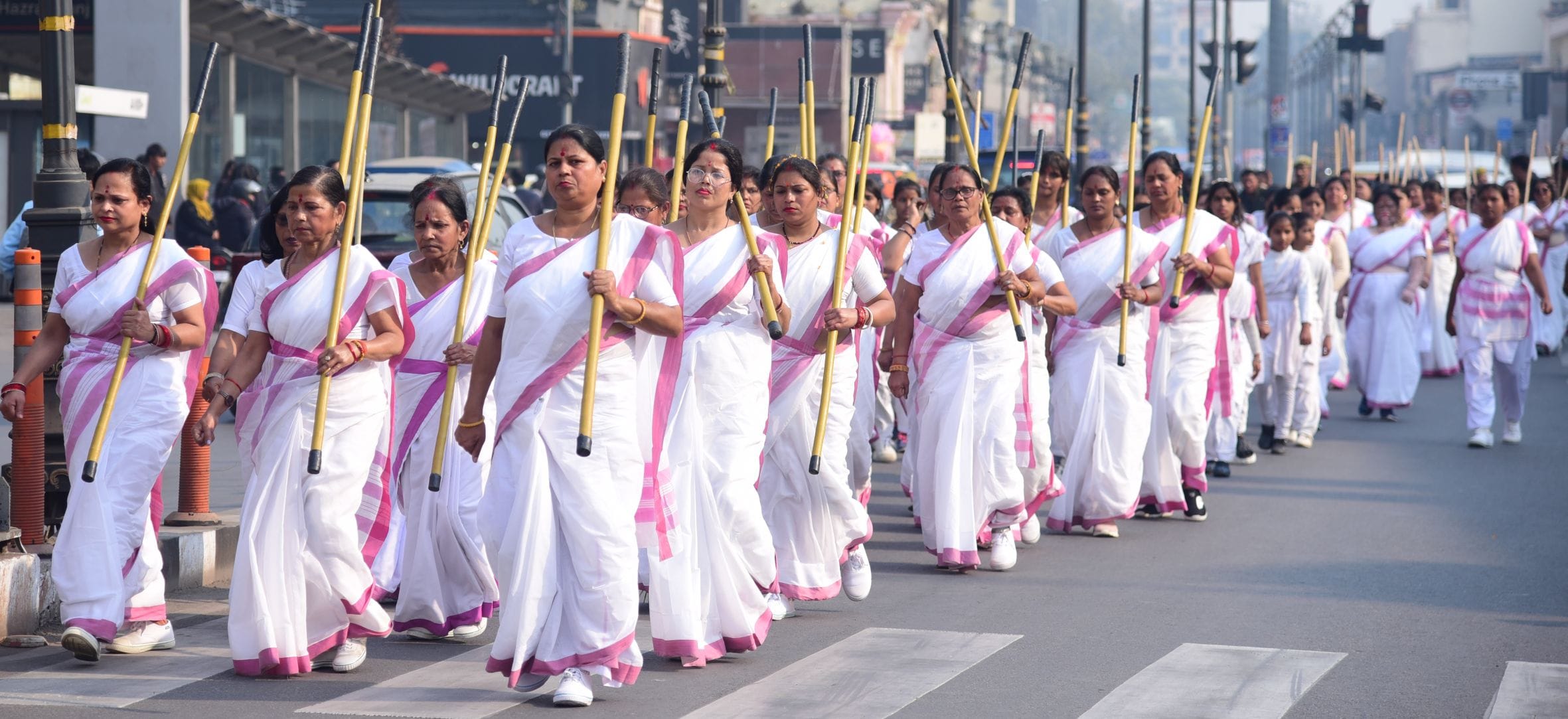 महिला जागृति को बढ़ावा देने के लिए हुआ पथ संचलन