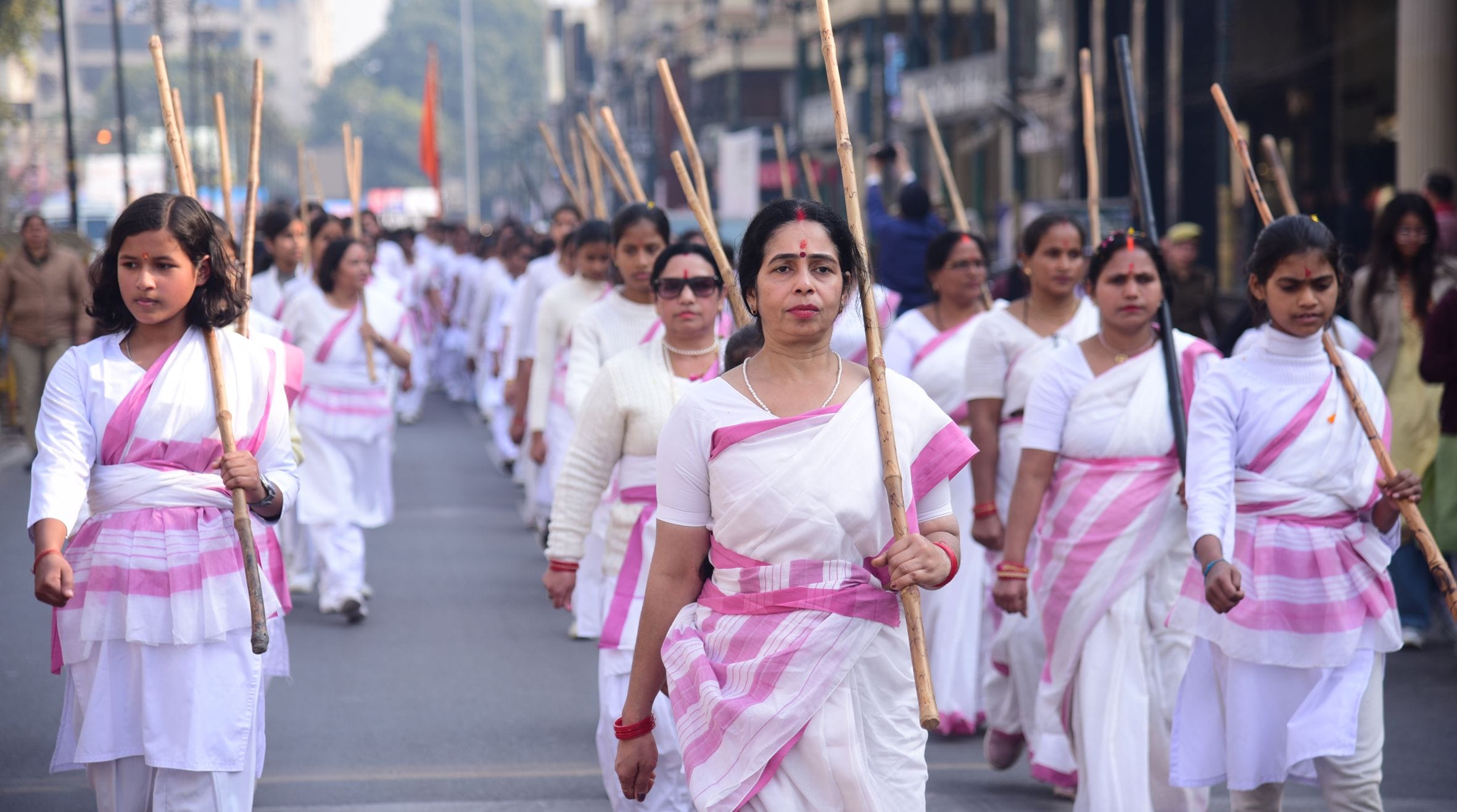 महिला जागृति को बढ़ावा देने के लिए हुआ पथ संचलन