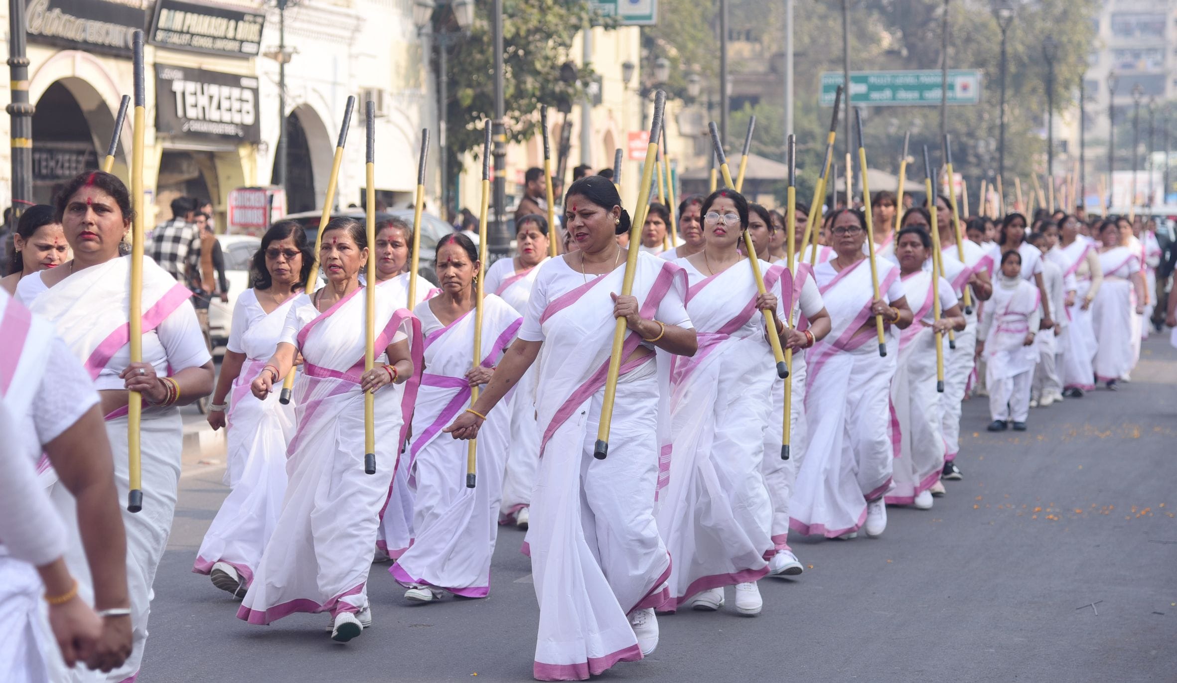 महिला जागृति को बढ़ावा देने के लिए हुआ पथ संचलन