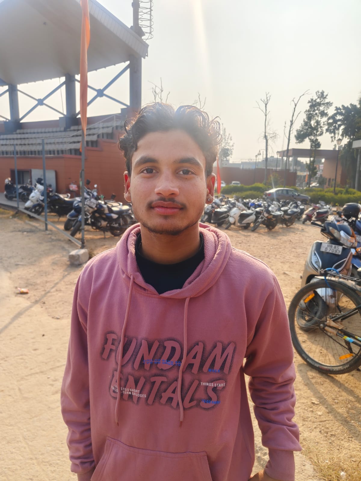 अनुज, फुटबॉल खिलाड़ी अनुज, फुटबॉल खिलाड़ी