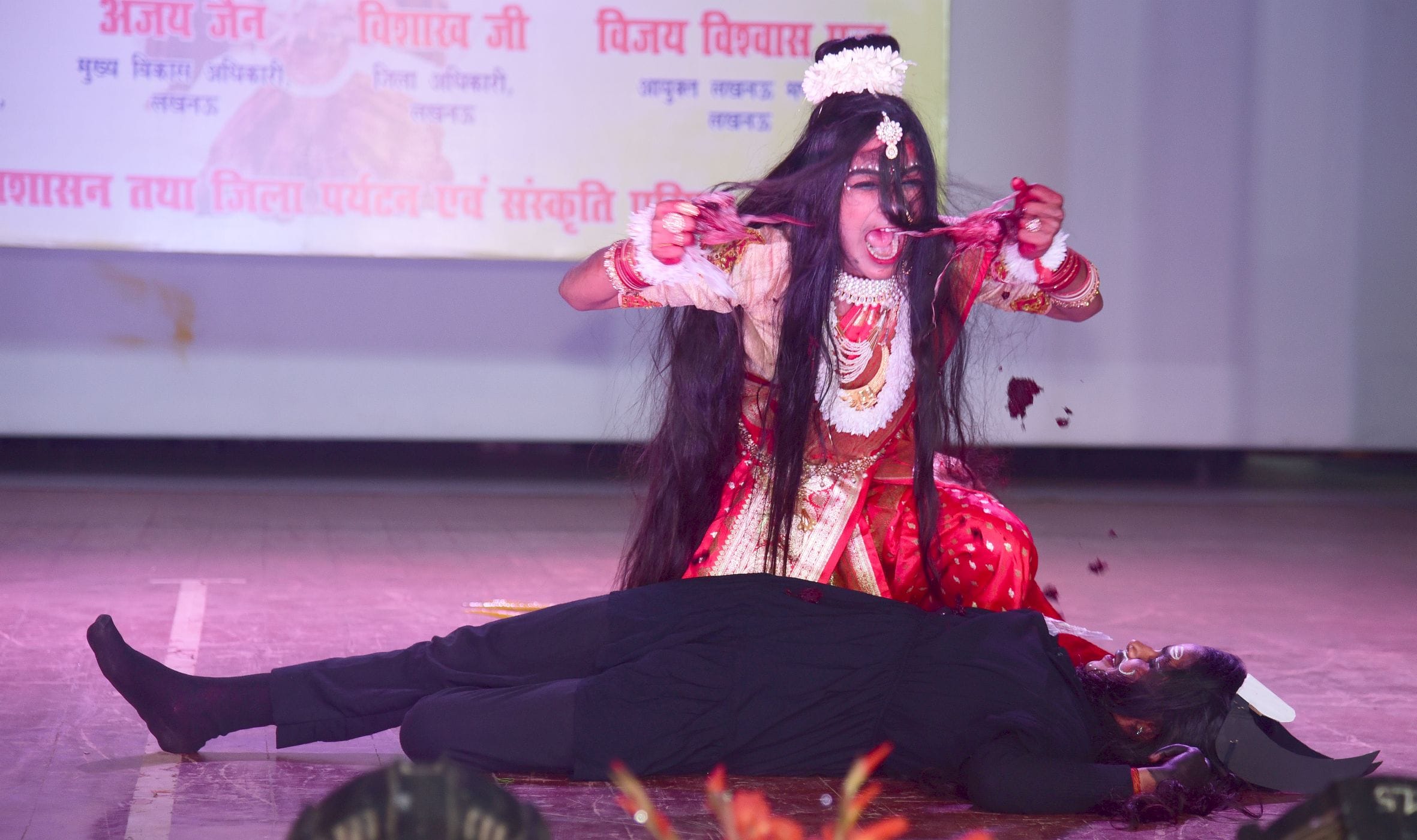 बाल कलाकारों ने गायन, वादन व नृत्य पर दी प्रस्तुतियां