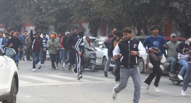 कमिश्नरी पार्क में पल्लवपुरम निवासी आकाश उर्फ अक्कू हत्याकांड में निष्पक्ष कार्रवाई की मांग को कमिश्नरी पार्क में पल्लवपुरम निवासी आकाश उर्फ अक्कू हत्याकांड में निष्पक्ष कार्रवाई की मांग को