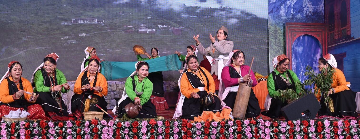 मंच पर उतरी पर्वतीय महापरिषद की रजत यात्रा