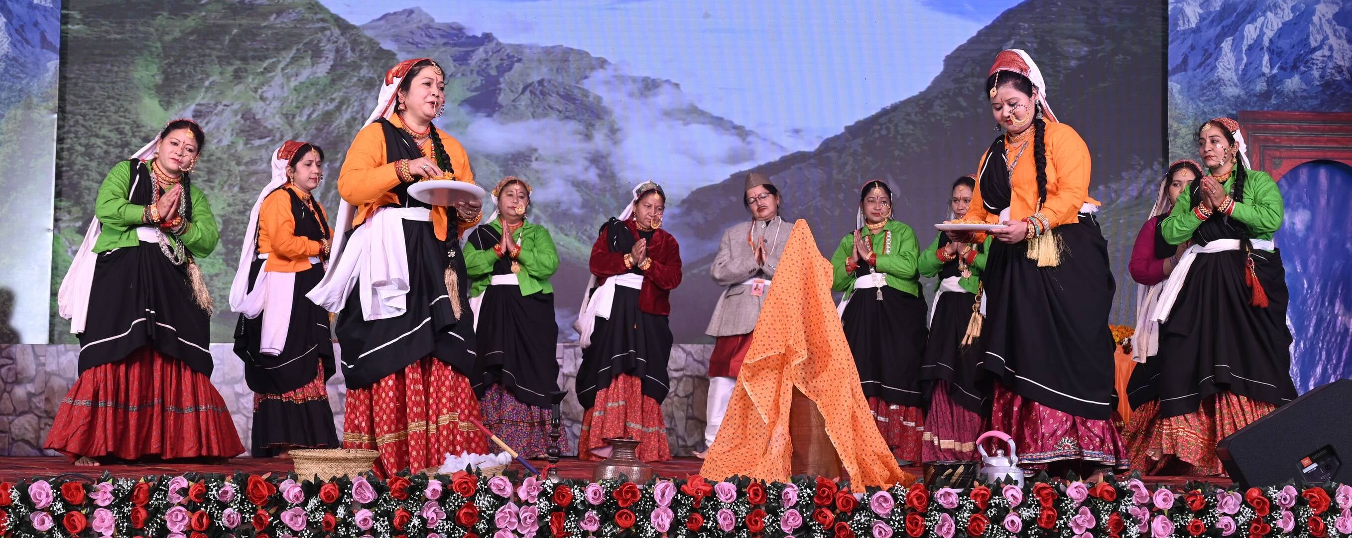 मंच पर उतरी पर्वतीय महापरिषद की रजत यात्रा