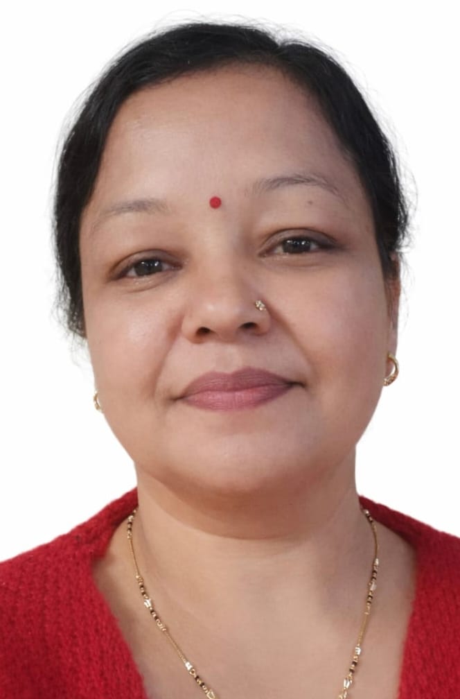 मोहल्ला मिश्राना में योग शिविर में योगाभ्यास करती महिलाएं। संवाद