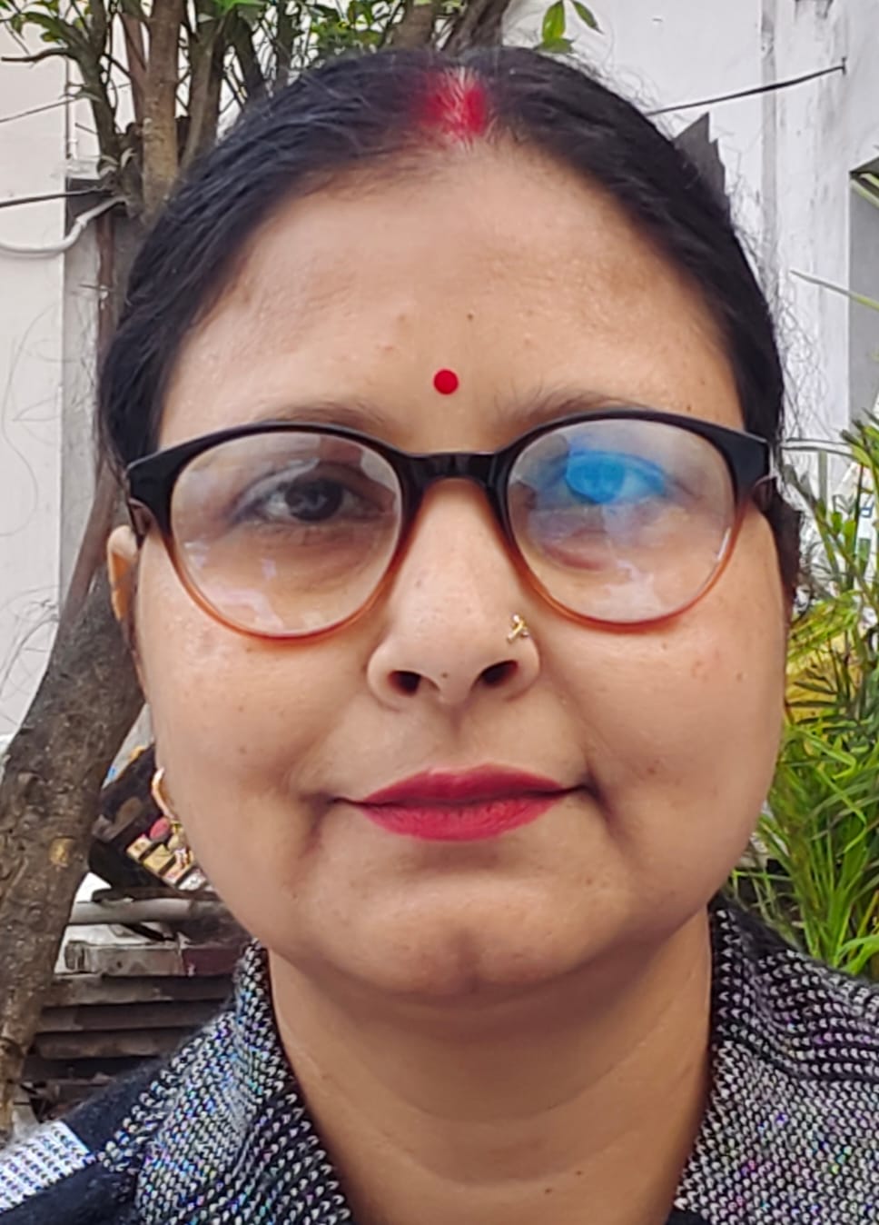 मोहल्ला मिश्राना में योग शिविर में योगाभ्यास करती महिलाएं। संवाद
