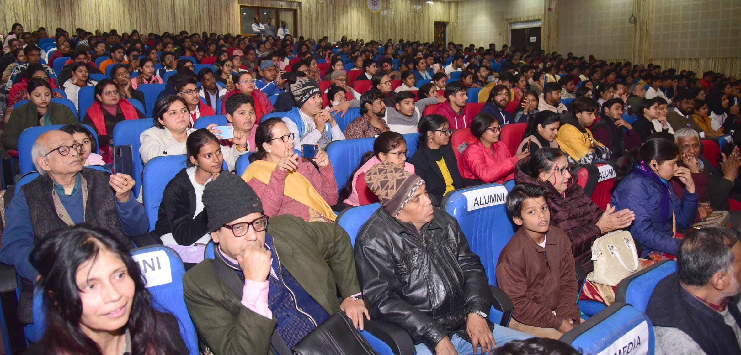 सुरों की मिठास और श्रद्धा की गरिमा से सजी सोमवार की शाम भातखंडे संस्कृति विश्वविद्यालय में यादग सुरों की मिठास और श्रद्धा की गरिमा से सजी सोमवार की शाम भातखंडे संस्कृति विश्वविद्यालय में यादग