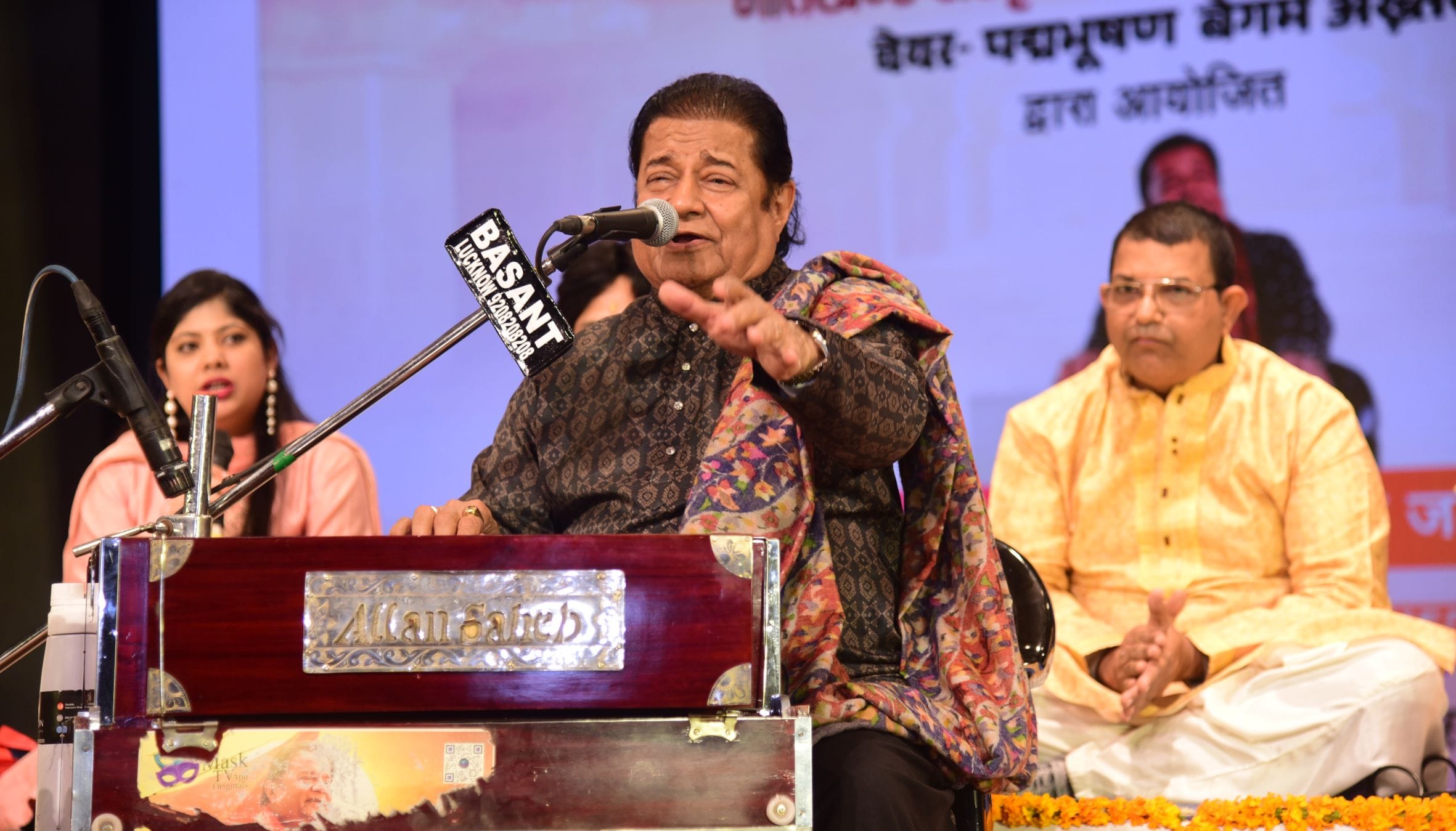 सुरों की मिठास और श्रद्धा की गरिमा से सजी सोमवार की शाम भातखंडे संस्कृति विश्वविद्यालय में यादग सुरों की मिठास और श्रद्धा की गरिमा से सजी सोमवार की शाम भातखंडे संस्कृति विश्वविद्यालय में यादग