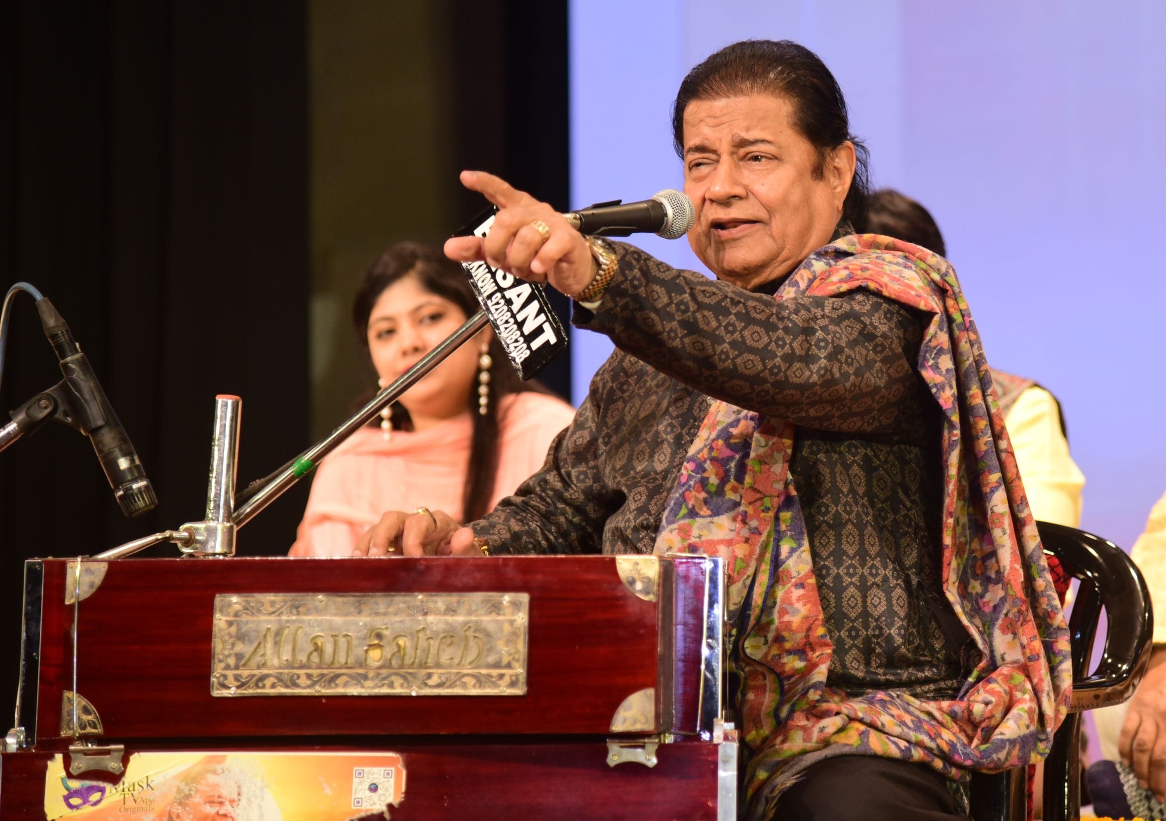 सुरों की मिठास और श्रद्धा की गरिमा से सजी सोमवार की शाम भातखंडे संस्कृति विश्वविद्यालय में यादग सुरों की मिठास और श्रद्धा की गरिमा से सजी सोमवार की शाम भातखंडे संस्कृति विश्वविद्यालय में यादग