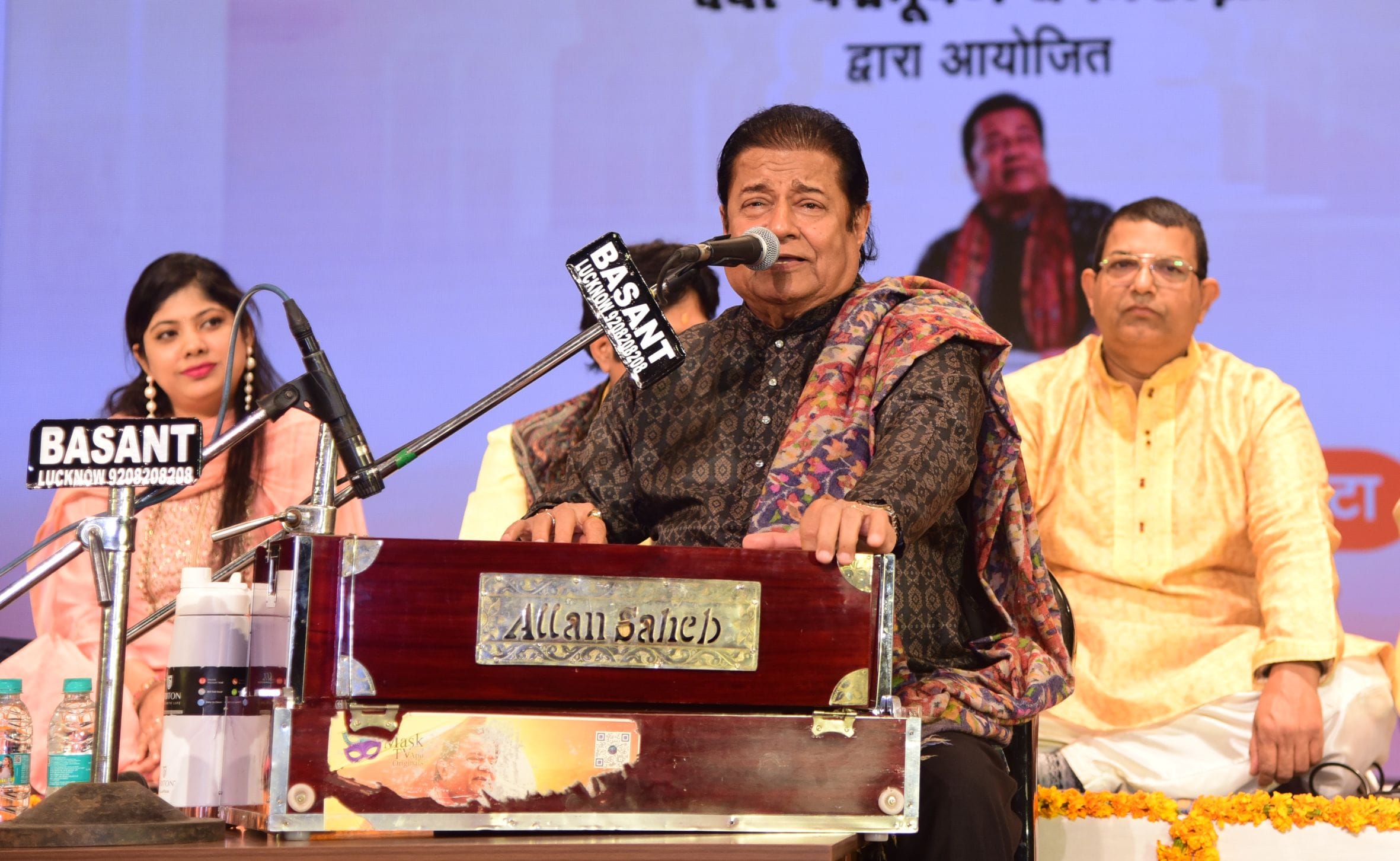सुरों की मिठास और श्रद्धा की गरिमा से सजी सोमवार की शाम भातखंडे संस्कृति विश्वविद्यालय में यादग सुरों की मिठास और श्रद्धा की गरिमा से सजी सोमवार की शाम भातखंडे संस्कृति विश्वविद्यालय में यादग