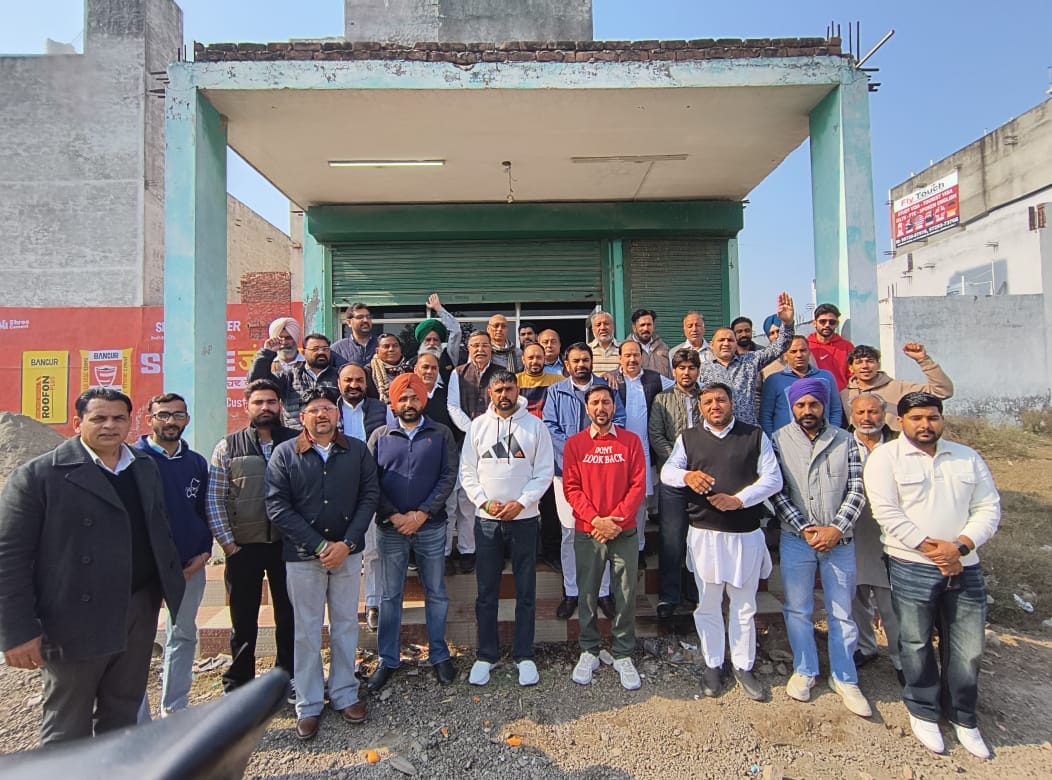शहर कार्यालय में इनेलो जिला अंबाला के पदाधिकारीयों ने पत्रकारवार्ता की। प्रवक्ता