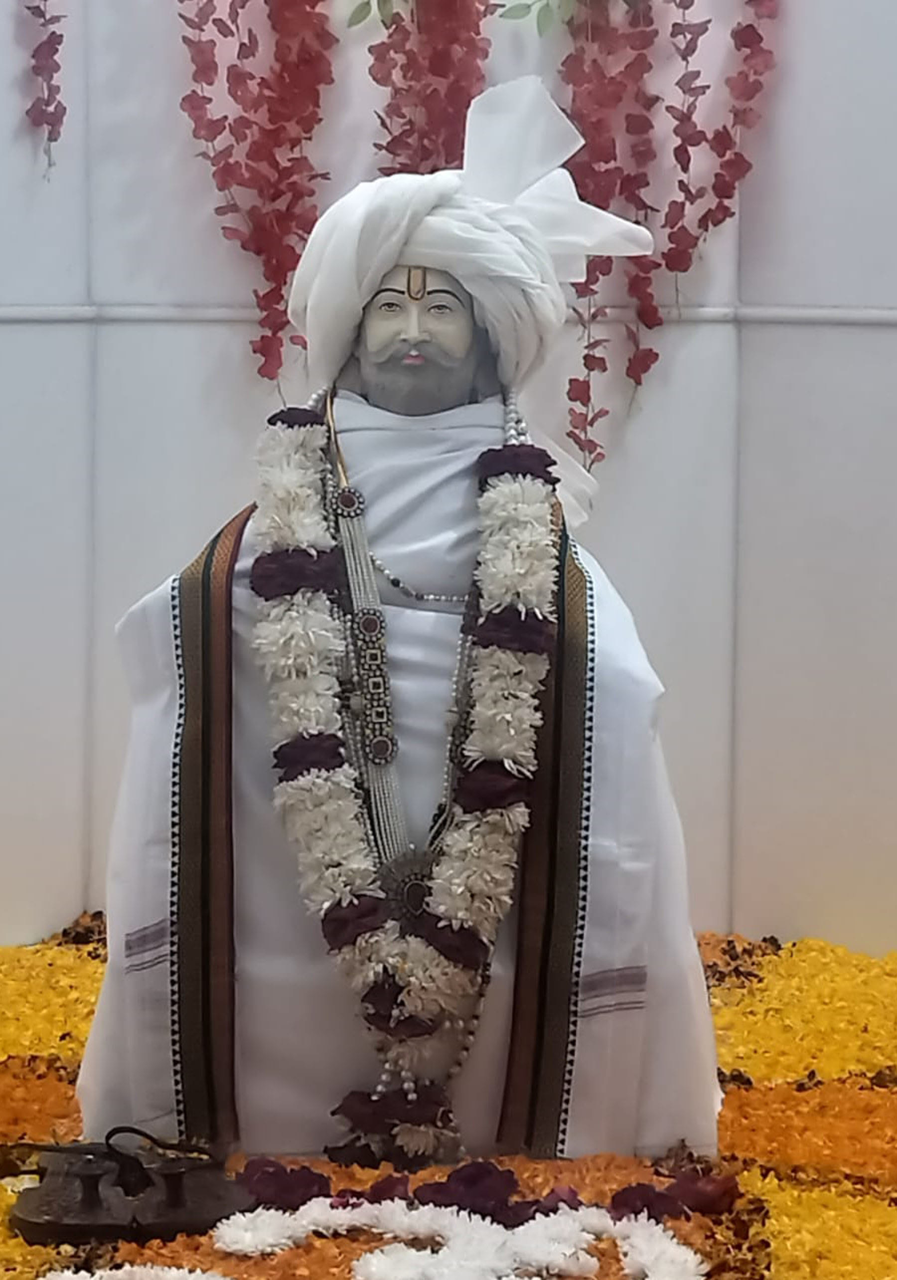 20केएलटी5: गांव चौशाला में निकाली जा रही कलश यात्रा