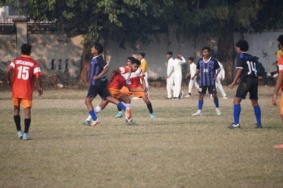 लखनऊ फॉल्कंस ने बिग ब्ल्यू को 1-0 से हराते हुए सतवंत सिंह और रवींद्र पाल मेमोरियल फुटबॉल प्रतिय