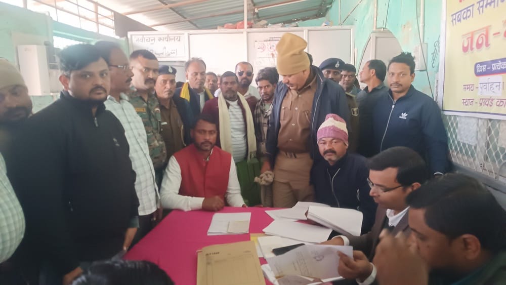 पुलिस अभिरक्षा में  प्रत्याशी जमाल मालिक उर्फ बबलू मलिक