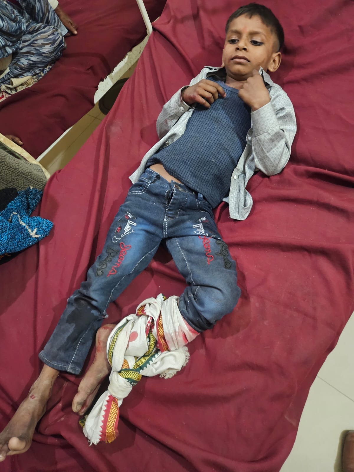 थाना डौकी क्षेत्र में हादसे में क्षतिग्रस्त कार थाना डौकी क्षेत्र में हादसे में क्षतिग्रस्त कार