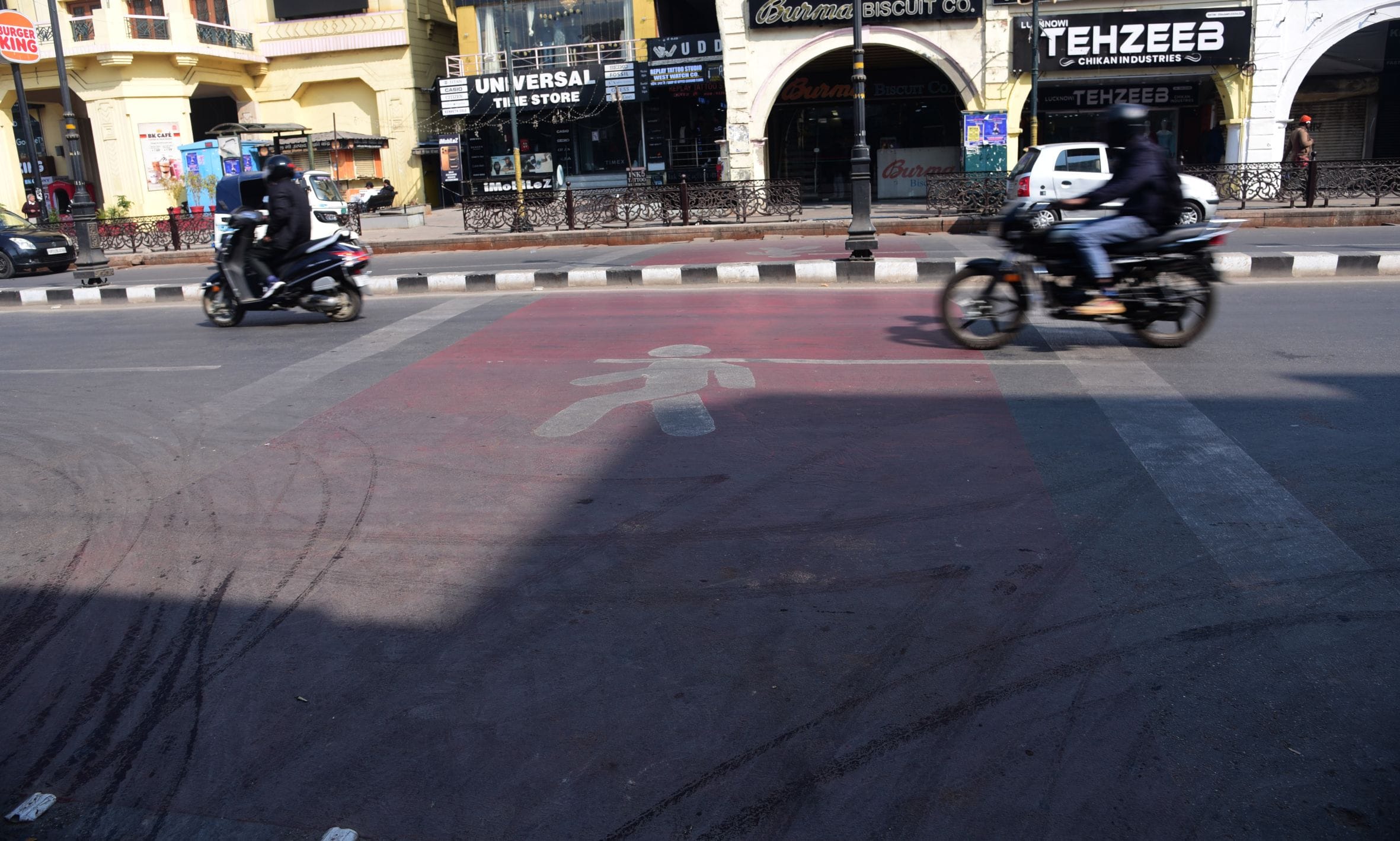 गड़बड़ रोड इंजीनियरिंग का नमूना।