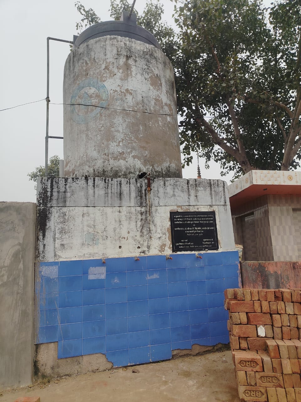 गढ़ी सलूका में टोटियां तो लगी लेकिन आ सका पानी। संवाद