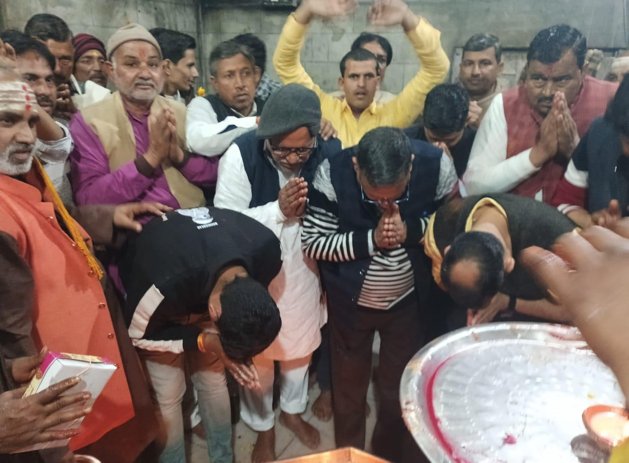 बटेश्वर में राम मंदिर के प्रतिष्ठा उत्सव संग मनाया गया पूर्व मंत्री अरिदमन का जन्मदिन