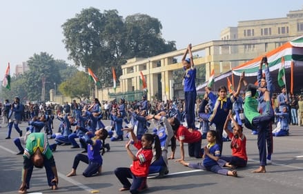गणतंत्र दिवस पर विधानभवन के सामने से निकलने वाली झांकियों के साथ फुल ड्रेस परेड रिहर्सल की शुरु
