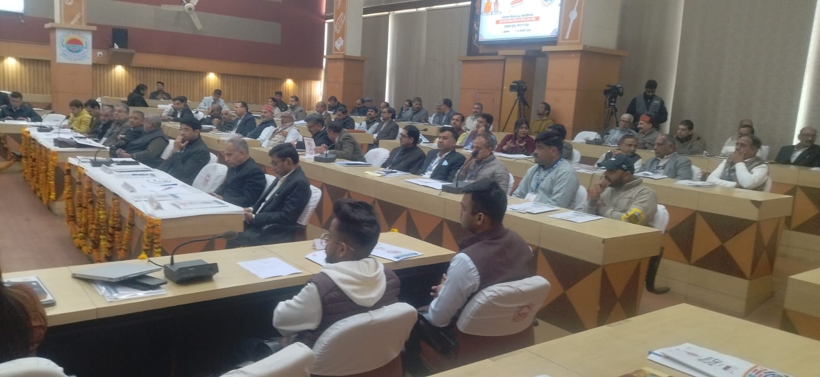 कुरुक्षेत्र।अंतरराष्ट्रीय बॉक्सिंग कोच राजेश कुमार प्री बजट बैठक में सुझाव रखते हुए। संवाद
