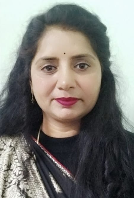 गांव के बच्चों को निशुल्क कोचिंग पढ़ाती शिक्षिका गौरी कुमारी। स्रोत : स्वयं