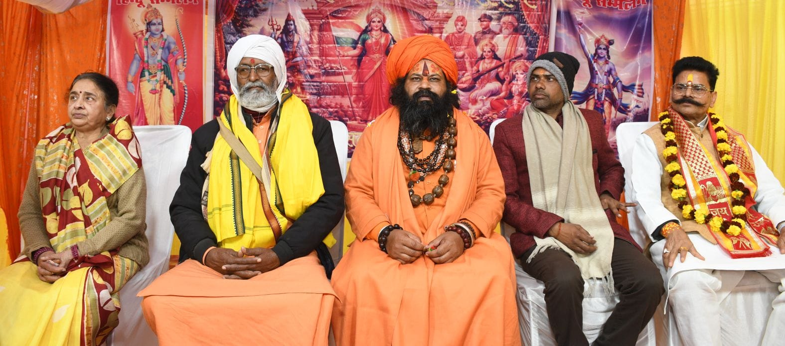 सनातन समिति की ओर से शुक्रवार को गोमतीनगर के विकासखंड पांच में आयोजित हिंदू सम्मेलन