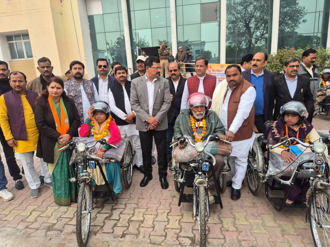 फोटो - 22 सांस्कृतिक कार्यक्रम प्रस्तुत करतीं बच्चियां। संवाद फोटो - 22 सांस्कृतिक कार्यक्रम प्रस्तुत करतीं बच्चियां। संवाद