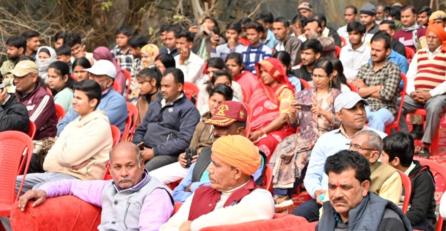 फोटो 25 एमएएचपी 13 परिचय-संगोष्ठी में बोलते एमएलसी जितेंद्र सिंह सेंंगर। संवाद फोटो 25 एमएएचपी 13 परिचय-संगोष्ठी में बोलते एमएलसी जितेंद्र सिंह सेंंगर। संवाद