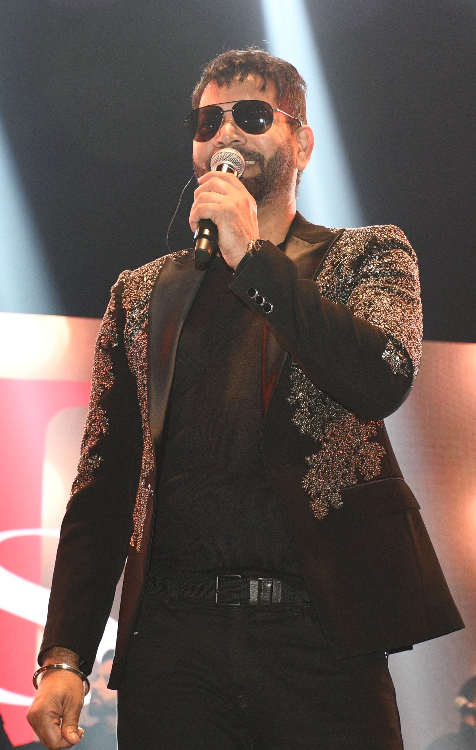 जस्सी के गीतों पर झूम के नाचे लखनवी