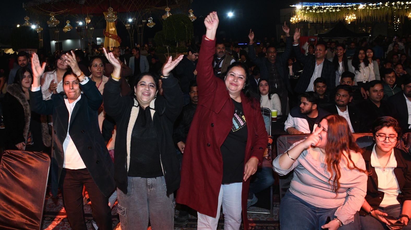 जस्सी के गीतों पर झूम के नाचे लखनवी