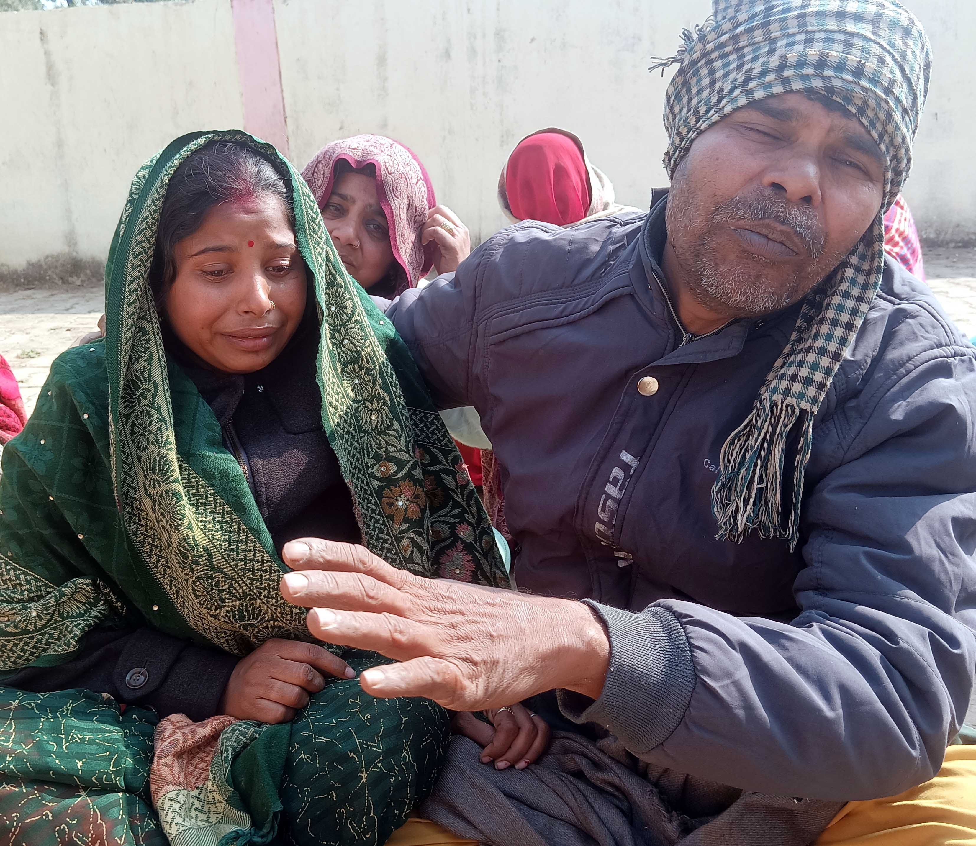 ट्रैक के पास मिला महिला का शव: मिथलेश का फाइल फोटो ट्रैक के पास मिला महिला का शव: मिथलेश का फाइल फोटो