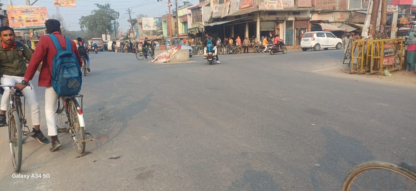 धनघटा-खलीलाबाद मार्ग का होना है चौड़ीकरण-संवाद धनघटा-खलीलाबाद मार्ग का होना है चौड़ीकरण-संवाद