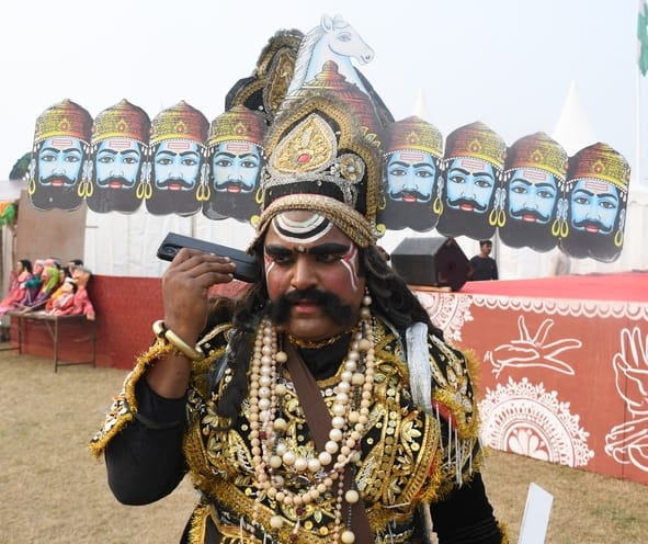 उत्तर प्रदेश दिवस के अवसर पर राष्ट्र प्रेरणा स्थल पर संस्कृति विभाग की ओर से आयोजित सांस्कृतिक 